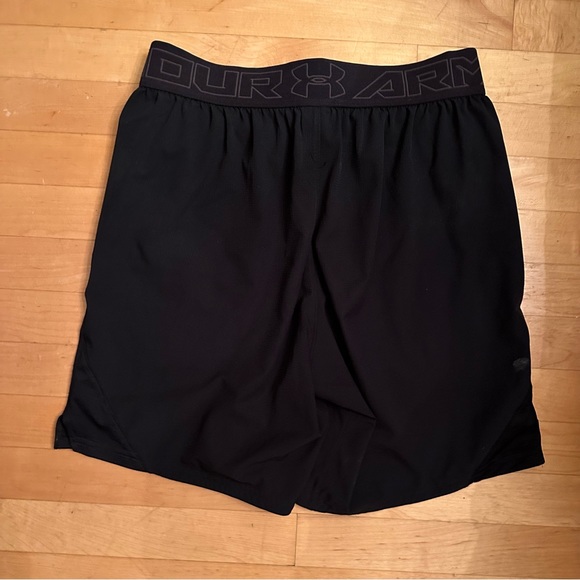 Under Armour Heat Gear , Shorts with side Packets 7” - Picture 2 of 2